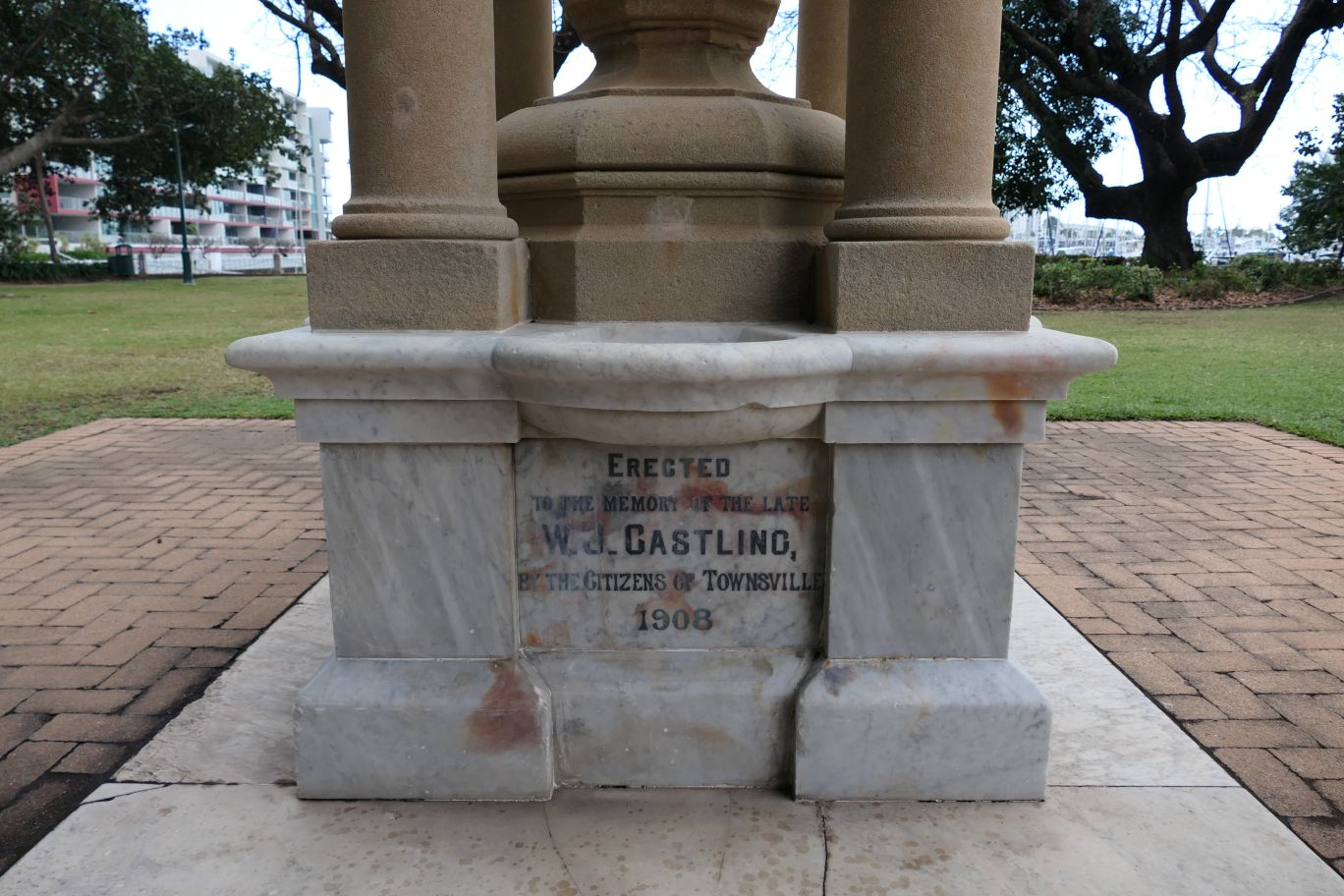 The WJ Castling Memorial Fountain was built following a public subscription by the people of Townsville