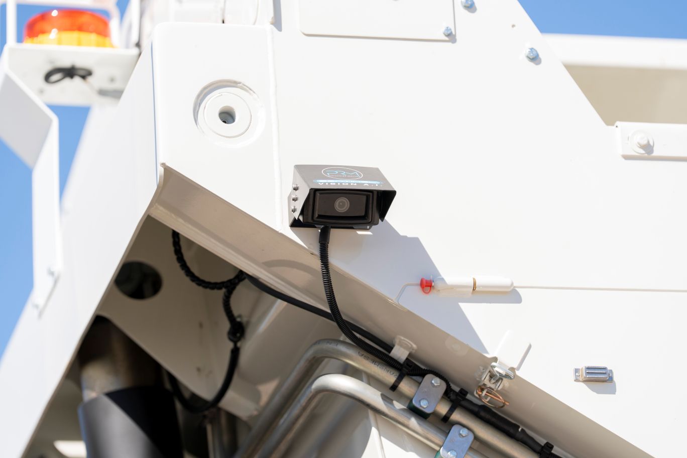 AI sensors can detect pedestrians as they approach waste and recycling trucks