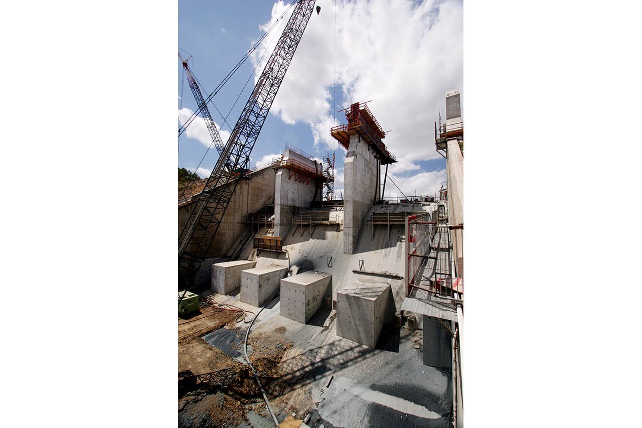 Ross River Dam - Spillway Upgrade (2007)