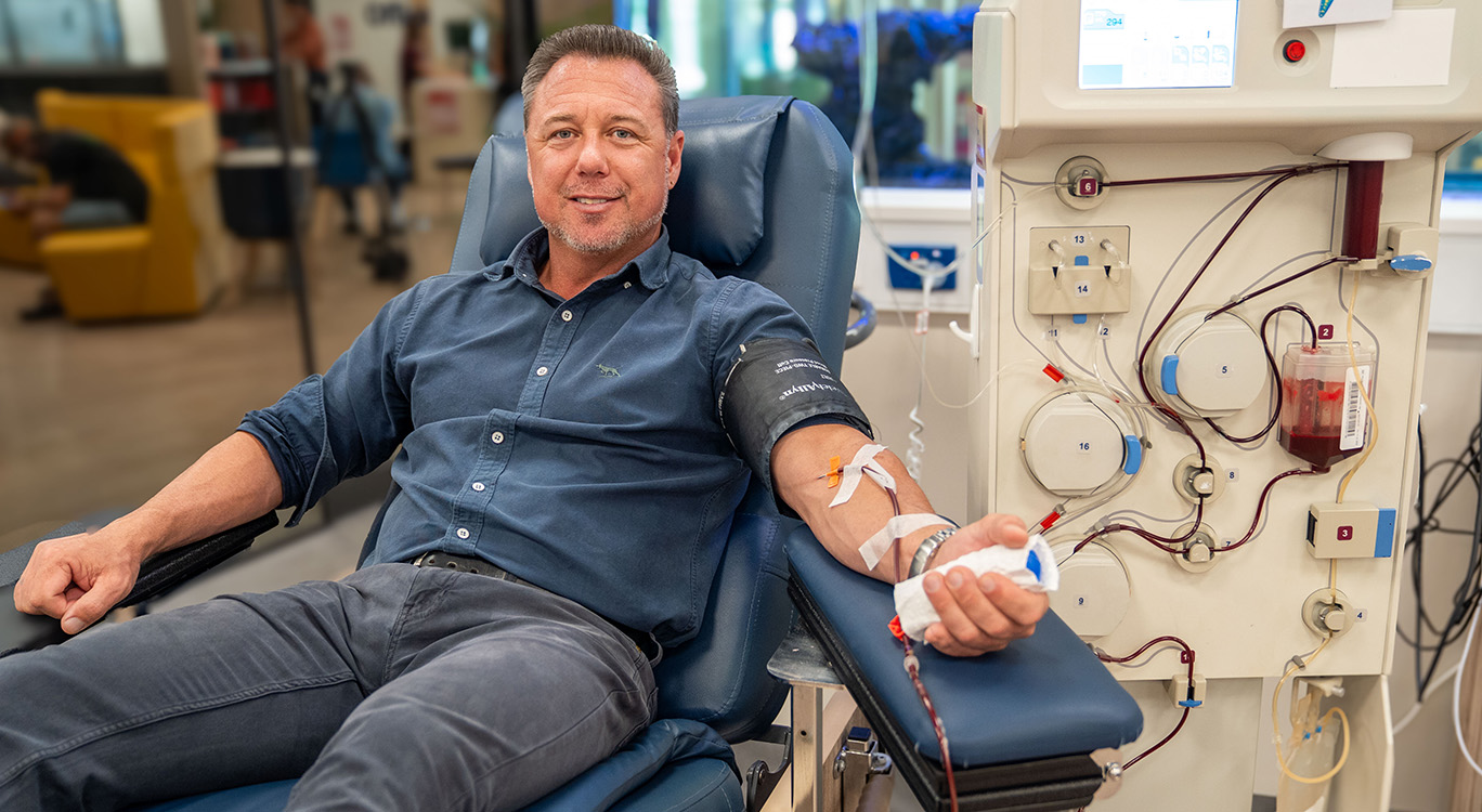 Mayor Dametto donates plasma as part of the local government blood drive