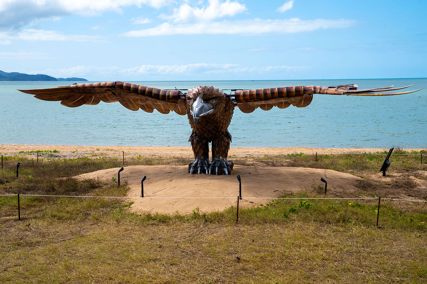 Giant eagle made of steel, fibreglass, and stainless steel
