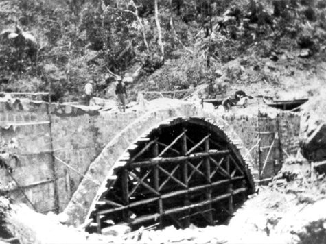 Mount Spec, bridge on Mount Spec Road closer to completion, 31 Dec 1932