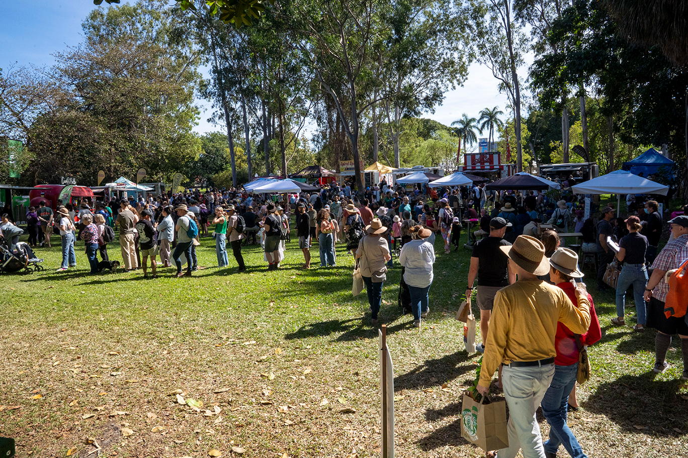 Eco Fiesta Pecking Yard