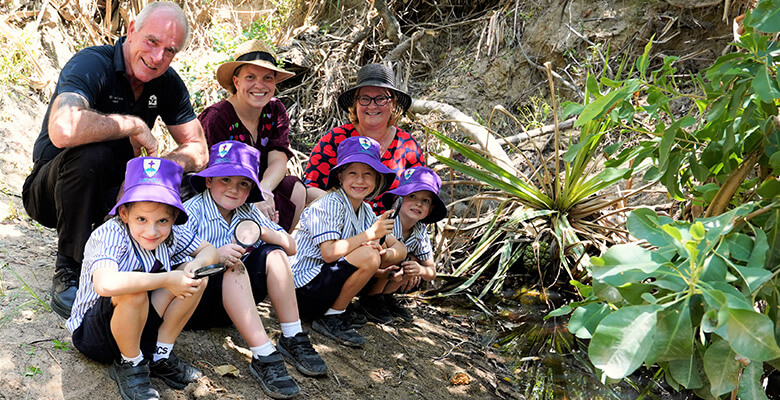 Cr Maurie Soars with teacher Lizzy Christie, Principal Penny Collins and students (L to R) Amelia, Sam, Emerson and Fletcher