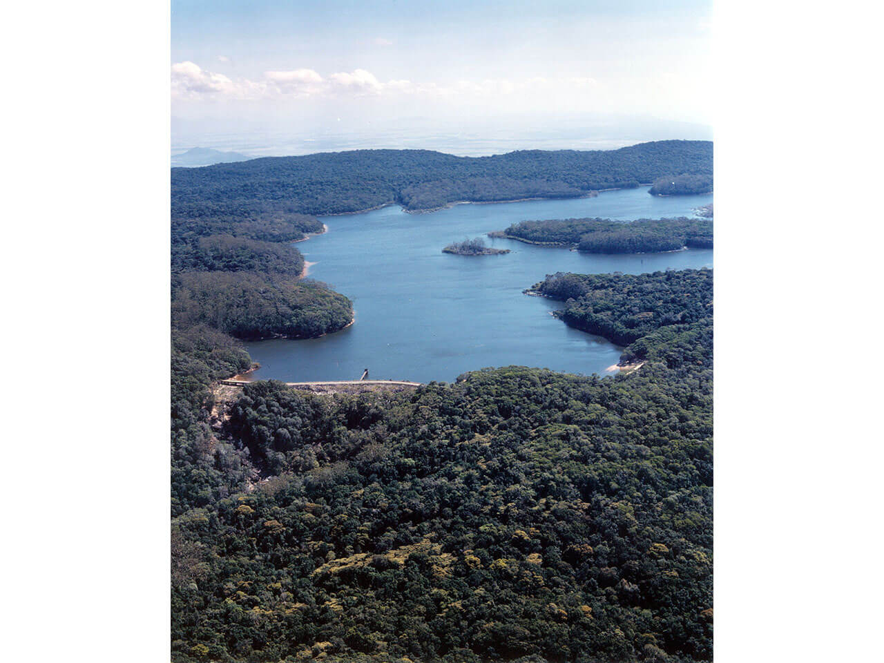 Paluma Dam - Aerial view (2002)