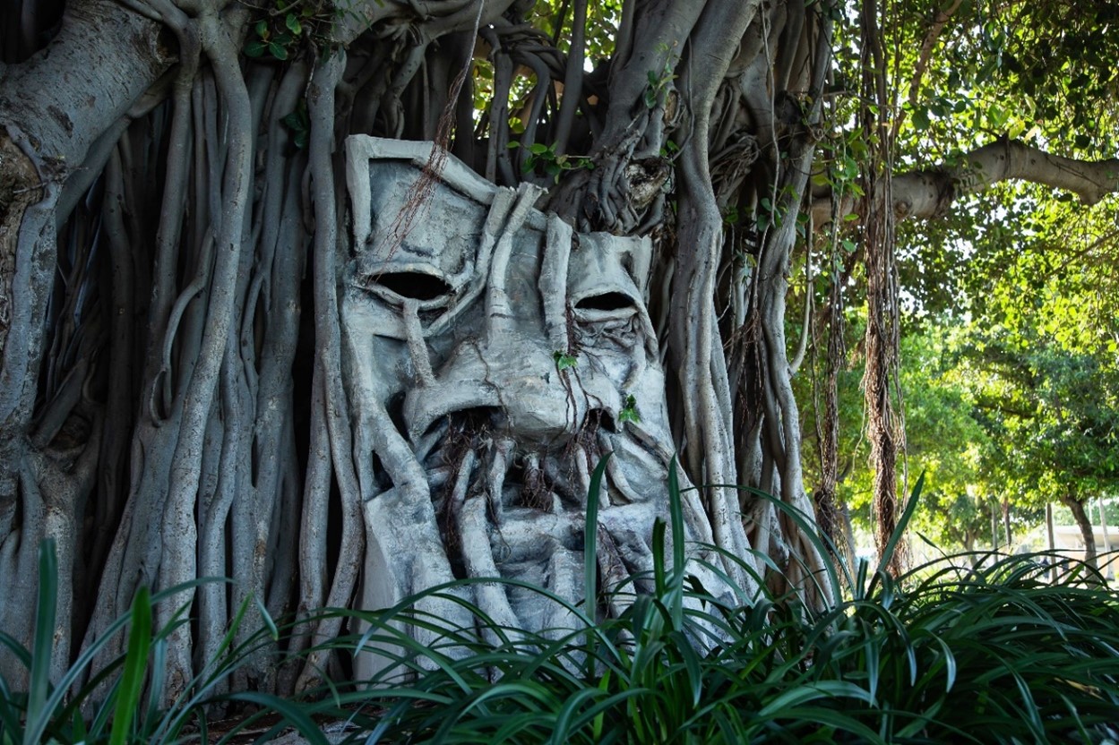 Scarewood - Tree & Leaf - Mixed media