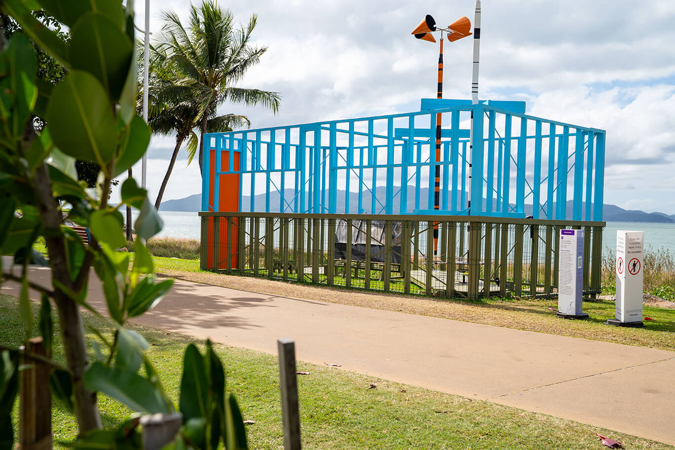 Wind-driven pen making a drawing