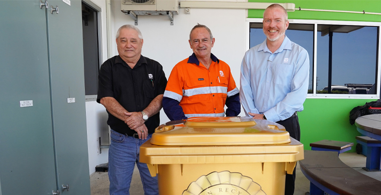 Wayne Pascoe (Team Leader Bulk Waste), Phil Gausden (Operations Coordinator) and Matt McCarthy (Team Manager Resource Recovery) promoting Council’s Golden Bin competition which rewards residents for recycling right. Wayne Pascoe (Team Leader Bulk Waste), Phil Gausden (Operations Coordinator) and Matt McCarthy (Team Manager Resource Recovery) promoting Council’s Golden Bin competition which rewards residents for recycling right.