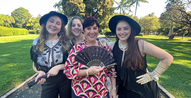 Cr Ann-Maree Greaney with cast members from TheatreiNQ ahead of the Council-sponsored Shakespeare Under the Stars in Queens Garden from 12-24 September.