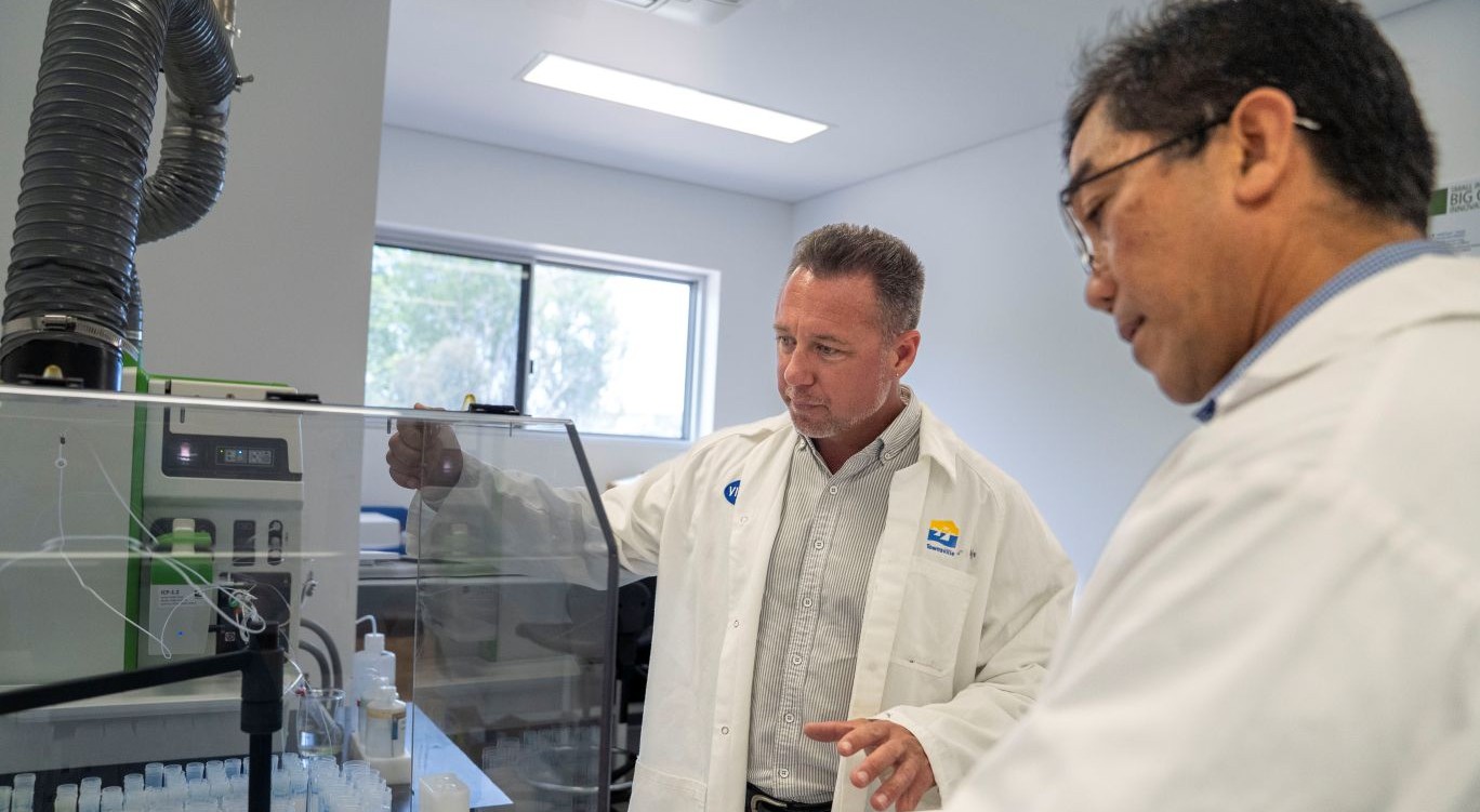 Mayor Nick Dametto with TLS Team Manager Edgar Salvador, who has lead the team throughout the recent recombinant method trial.