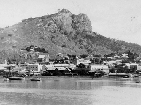 Ross Creek and Castle Hill, Townsville photographed by W.J. Laurie