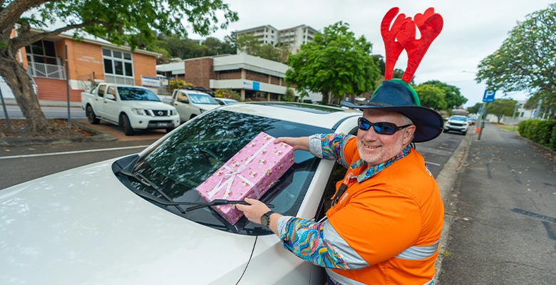 Council Parking Officer Kendon spreading the 2 hour free parking joy in the city centre.