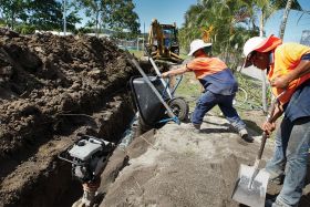 Pipe laying for recycled water